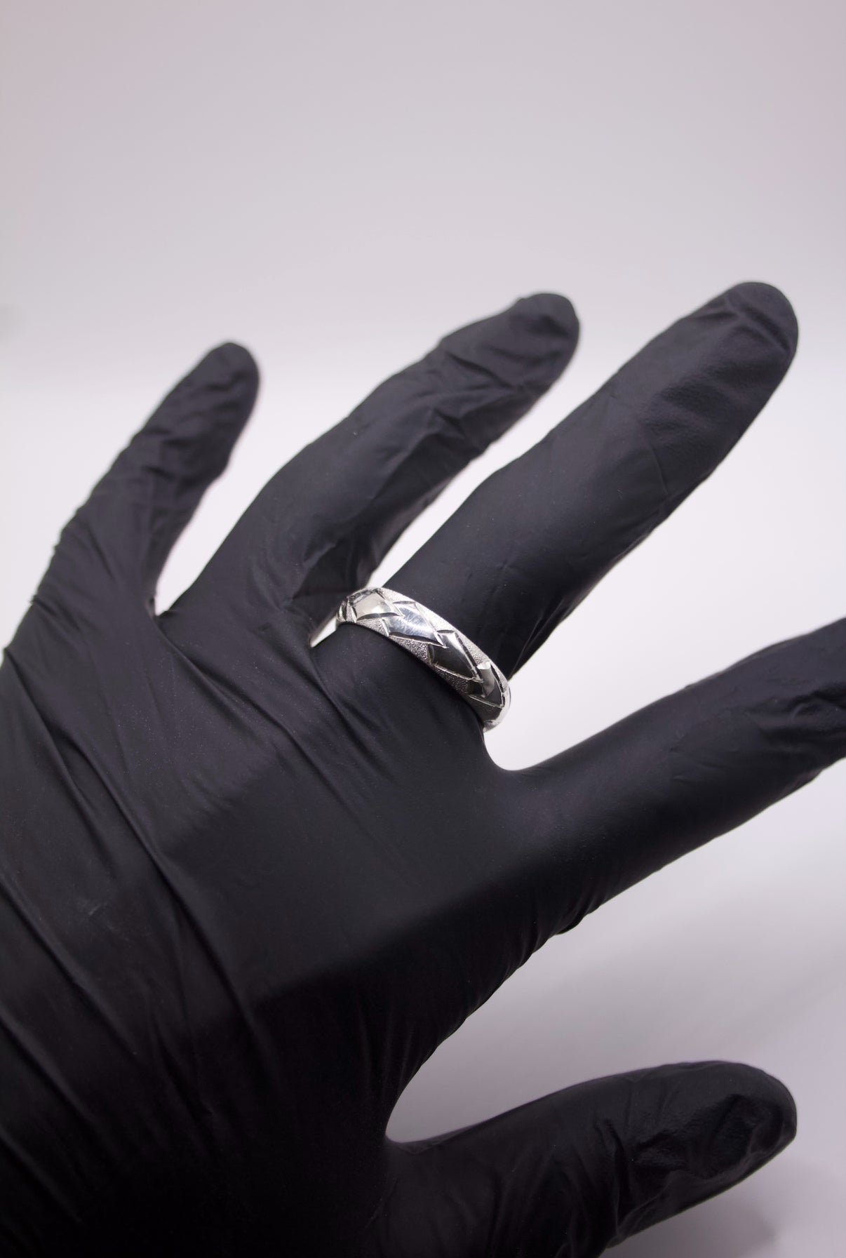 Samoan Tribal Design Ring – 5mm (Solid 14K Gold)