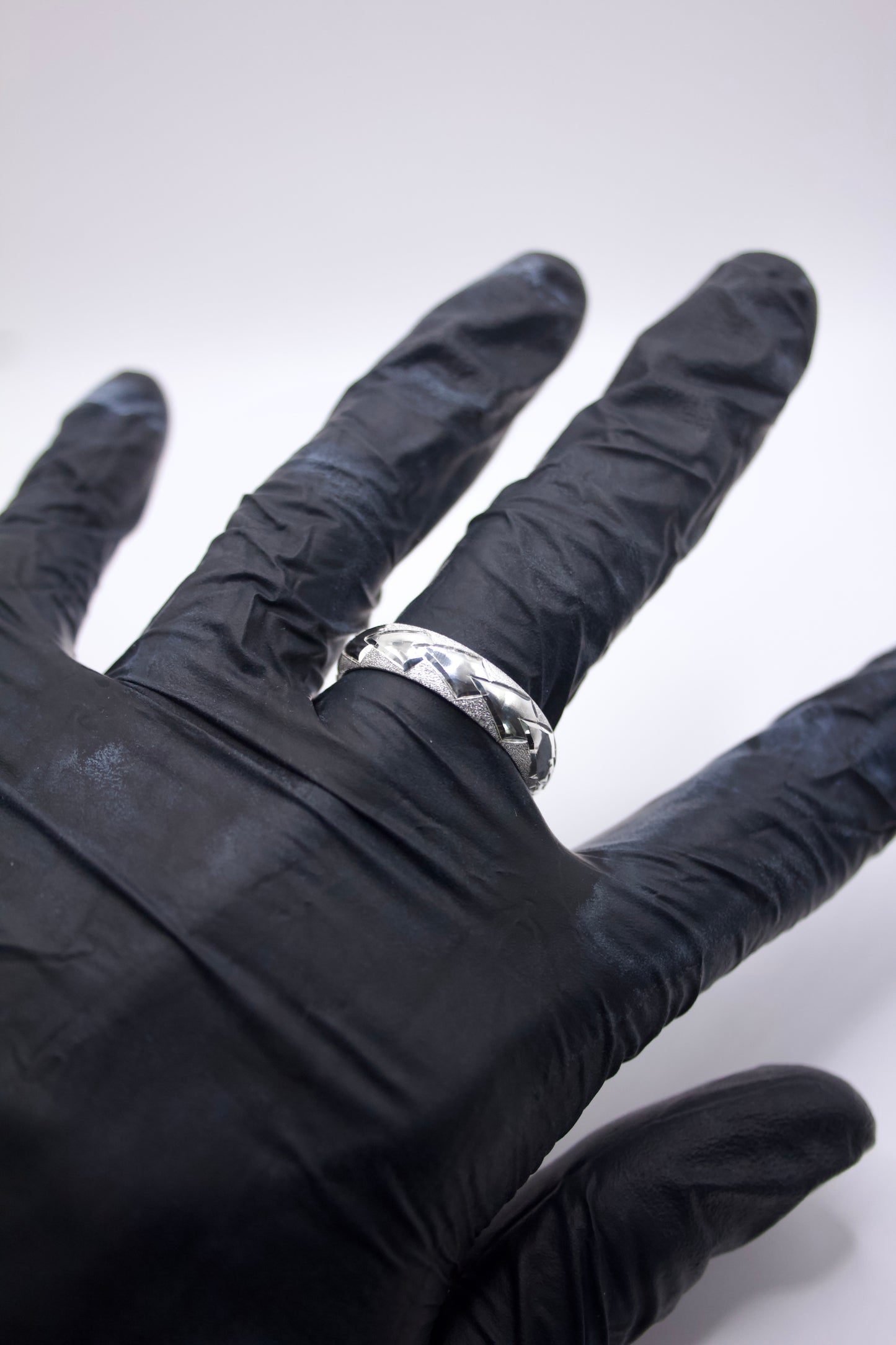 Samoan Tribal Design Ring – 4mm (Solid 14K Gold)