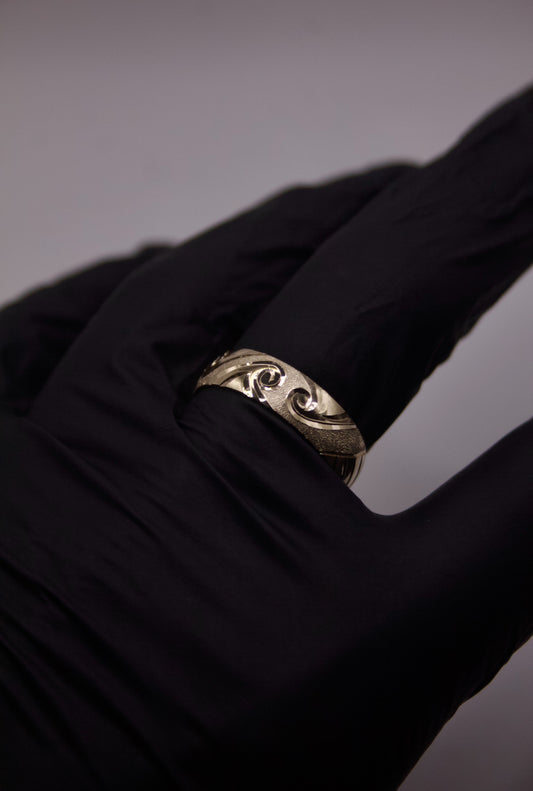 Māori Koru & Lau Hala Weave Ring – 6mm (Solid 14K Gold)