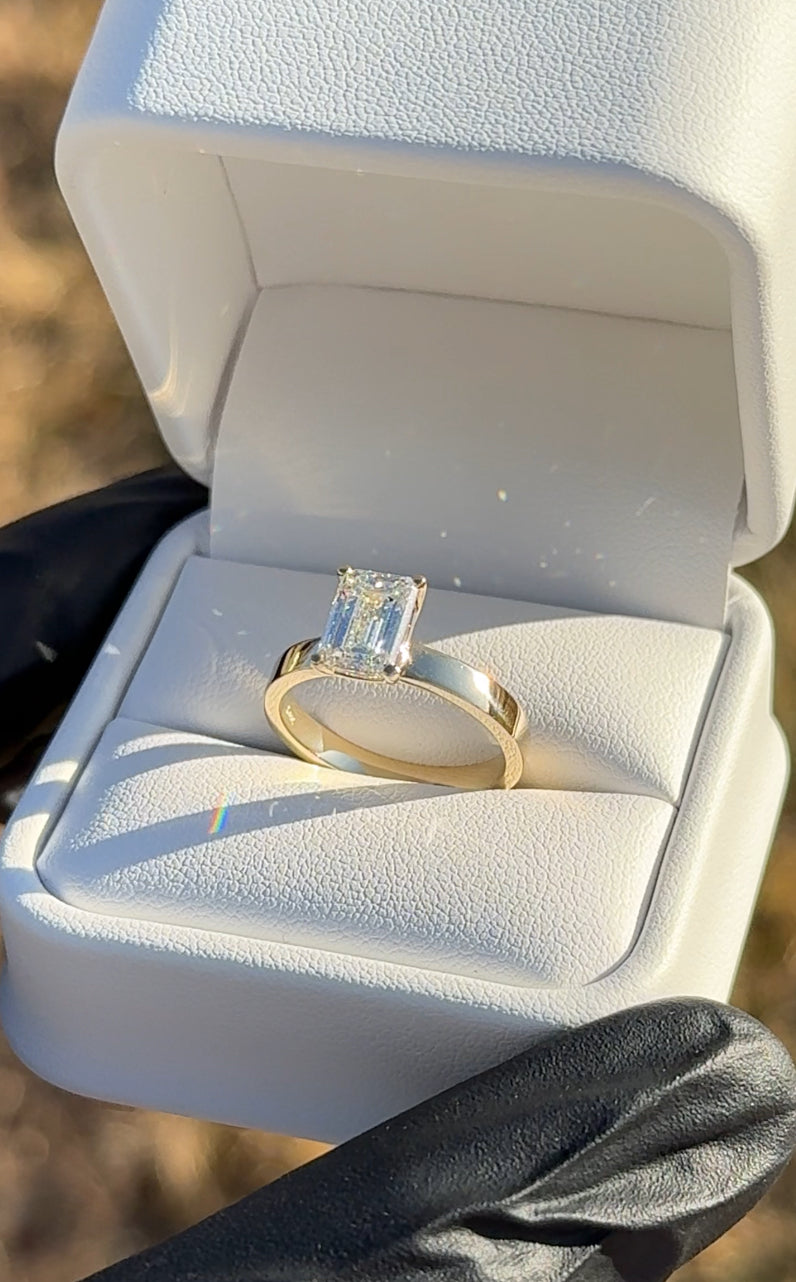 Emerald Cut Engagement Ring – 2ct Lab Diamond, 14kt Gold