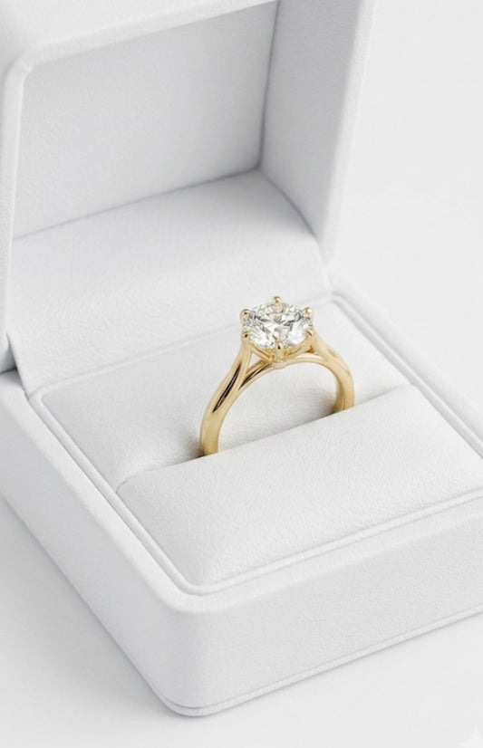 The Petal Prong Cathedral Solitaire Engagement Ring – 18kt Gold, 2ct Round Lab Diamond