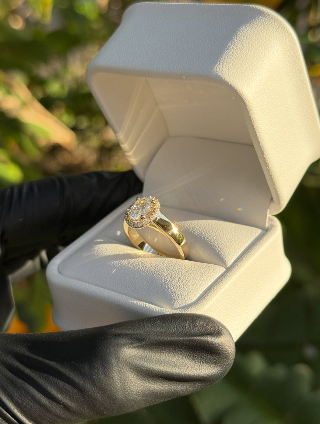 Oval Cut with Halo Engagement Ring – 4mm, 14K Gold, 1ct Lab Diamond