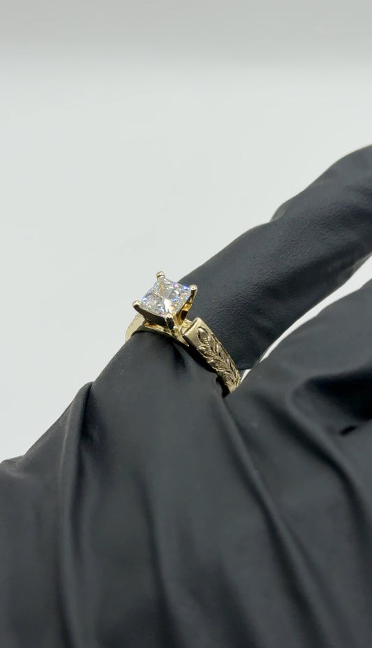 Maile Leaf Only Engraved Ring – 4mm, 14K Gold, 1ct Princess Cut NATURAL Diamond