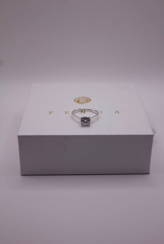 Cushion Cut Engagement Ring – 14K Gold, 1ct Lab Diamond